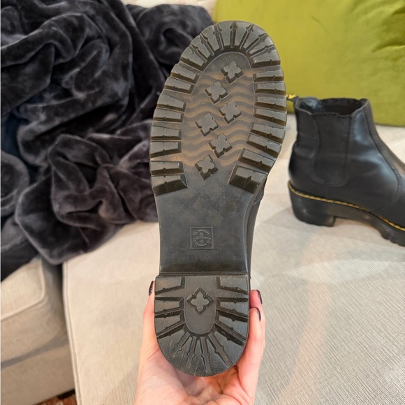 ROMETTY WYOMING LEATHER PLATFORM CHELSEA BOOTS - Picture 12 of 12